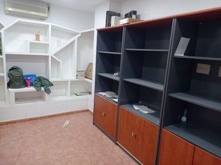 Local comercial en alquiler en Zona Centro en Xirivella