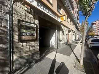 Local comercial en venta en Coronación en Vitoria-Gasteiz