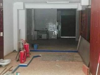Local comercial en venta en Marxalenes en Valencia