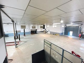 Nave industrial en alquiler en Lucena