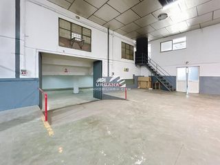 Nave industrial en alquiler en Lucena