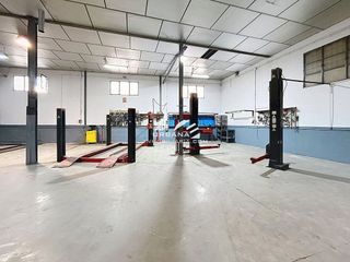Nave industrial en alquiler en Lucena
