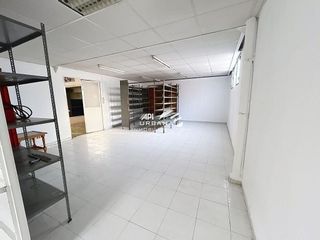 Nave industrial en alquiler en Lucena