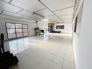 Nave industrial en alquiler en Lucena