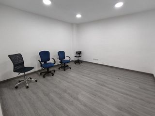 Local comercial en venta en Zona Mercat en Rubí