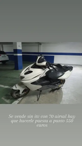 Yamaha Aerox Scooter Blanco