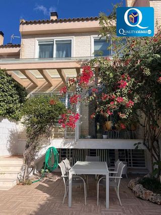 Casa en venta en Petrer