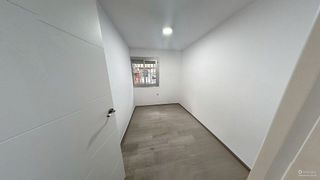 Piso en venta en Colonia Requena en Alicante