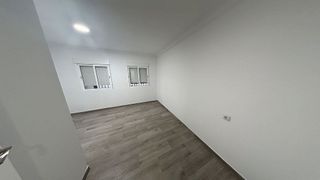 Piso en venta en Colonia Requena en Alicante