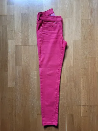 Vaqueros Mango Super Slim Rojos