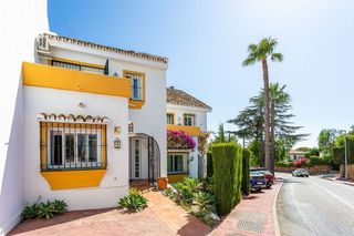 Casa adosada en venta en Calahonda en Mijas
