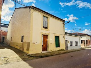 Casa adosada en venta en Siete Iglesias de Trabancos