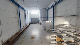 Nave industrial en alquiler en Zona Industrial en Barbera del Vallès