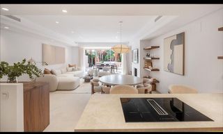 Casa adosada en alquiler en Lomas de Marbella Club - Puente Romano en Marbella