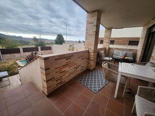 Casa pareada en venta en Los Hueros en Villalbilla