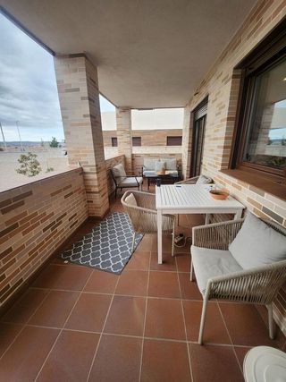 Casa pareada en venta en Los Hueros en Villalbilla