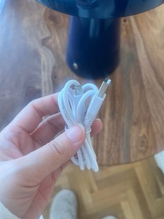 Lámpara de mesa LEDrecargableUSB atenuado100%nuevo