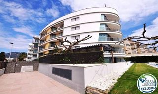 Piso en venta en Salatar en Roses