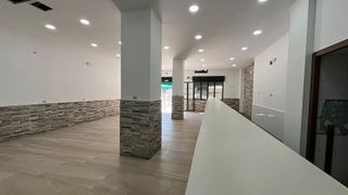 Bar en alquiler en El Carmen en San Fernando