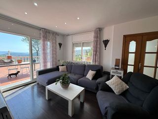 Chalet en venta en Vallirana