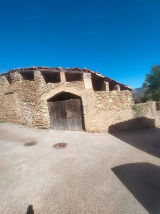 Casa pareada en venta en Vilanova de Meià