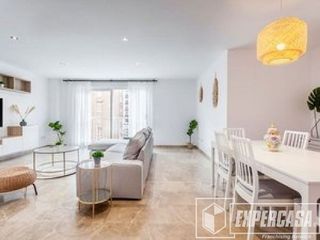 Piso en venta en Benicalap en Valencia