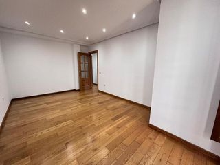 Piso en alquiler en Centro en Gijón