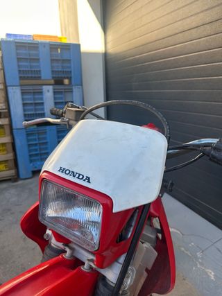 Careta y Foco Honda XR 650R