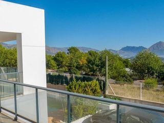 Chalet en alquiler en Polop