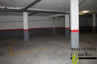 Garaje en venta en Torrelles de Llobregat