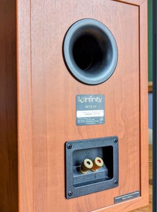 Altavoces Infinity Beta 20 Cerezo