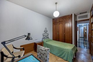 Piso en venta en Pajaritos - Plaza de Toros en Granada