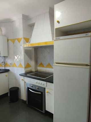 Piso en alquiler en Parque Mediterráneo - Santa Paula en Málaga