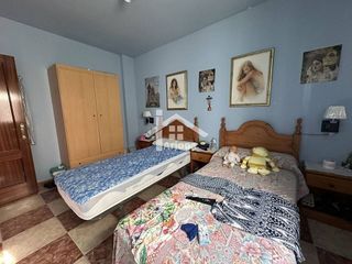 Casa adosada en venta en Lucena