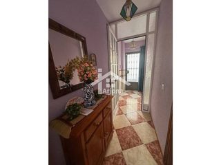 Casa adosada en venta en Lucena