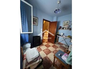 Casa adosada en venta en Lucena