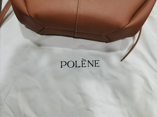 Bolso tote Polène Cyme grande de mano