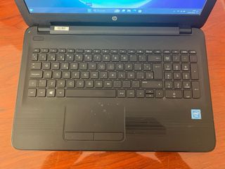 HP Portátil 8GB RAM SSD Verde