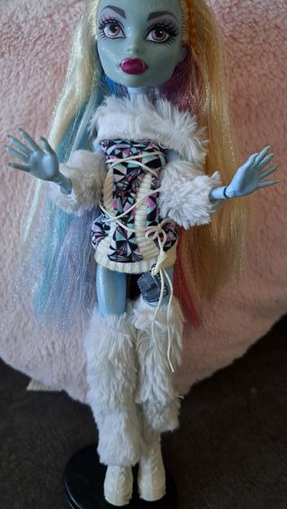 Monster High Abbey Bominable Boneca