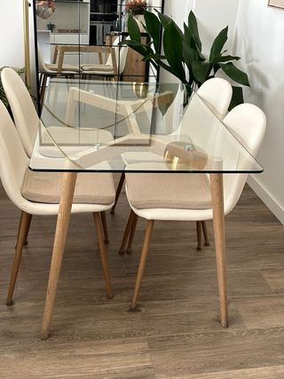 Mesa de comedor cristal y metal