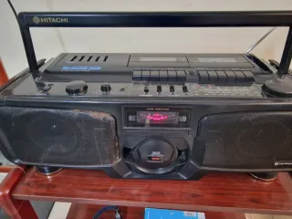 Radio Casete Hitachi Negro Antiguo