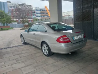 Mercedes-Benz CLK 2003