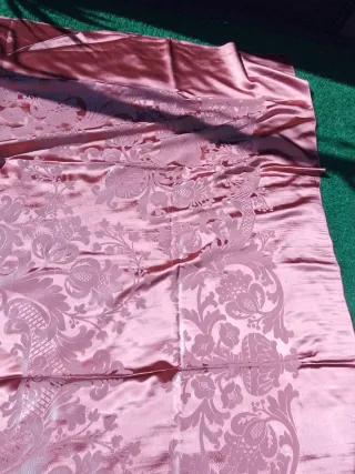 Colcha antigua seda natural rosa