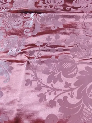 Colcha antigua seda natural rosa