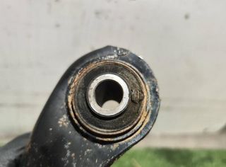 Kia 350169 brazo suspensión inferior sportage