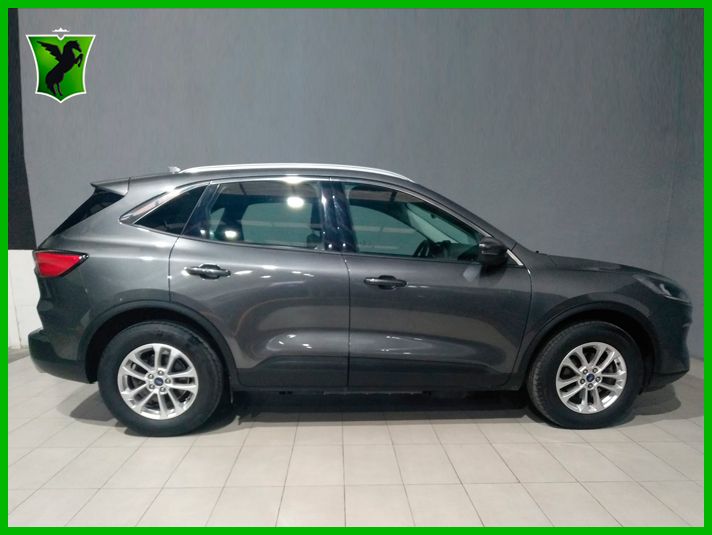Ford Kuga 2022, foto 7