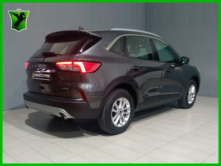 Ford Kuga 2022, foto 8