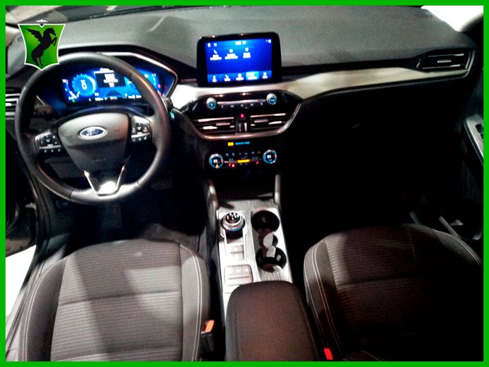 Ford Kuga 2022, foto 17