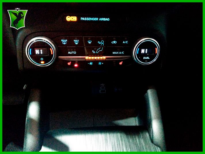 Ford Kuga 2022, foto 24
