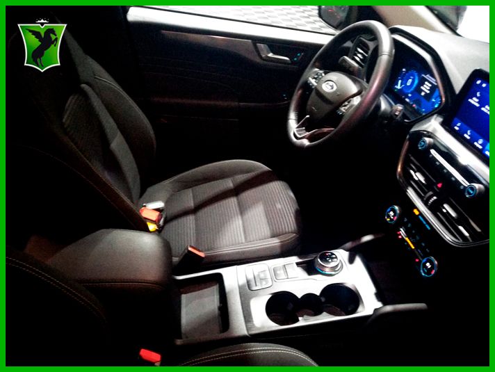 Ford Kuga 2022, foto 27